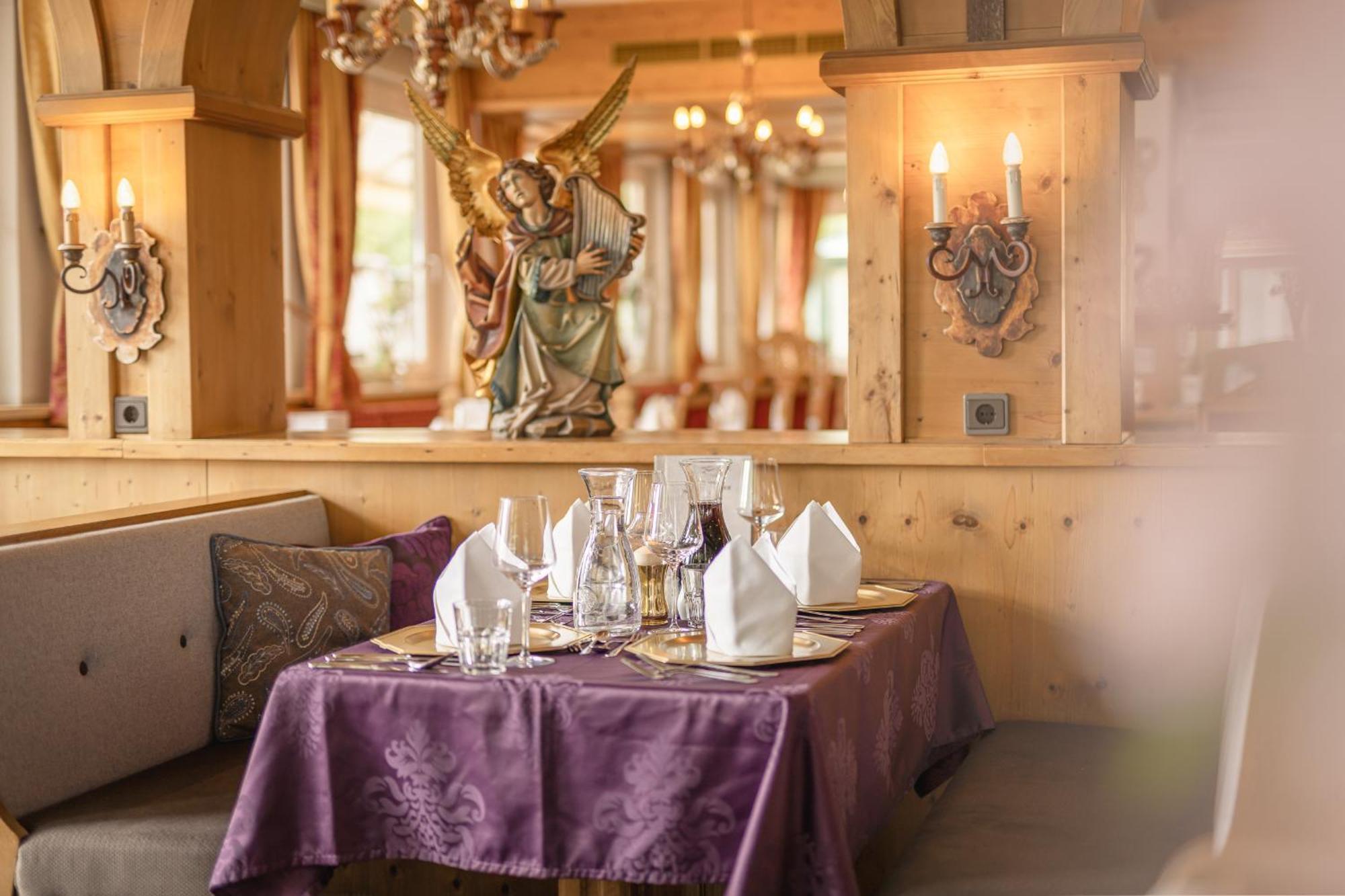 Hotel Berghof นอยชติฟ อิม ชตูไปทัล ภายนอก รูปภาพ