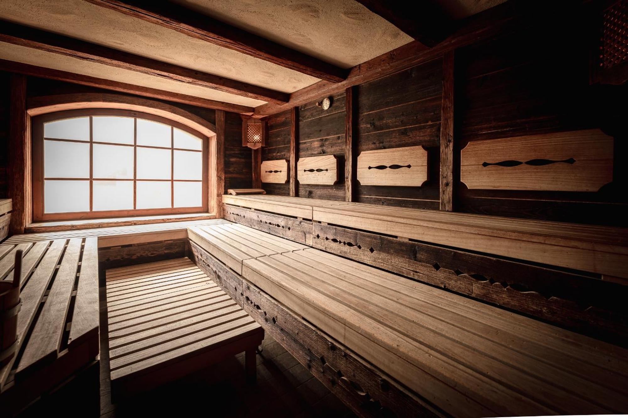 Hotel Berghof นอยชติฟ อิม ชตูไปทัล ภายนอก รูปภาพ